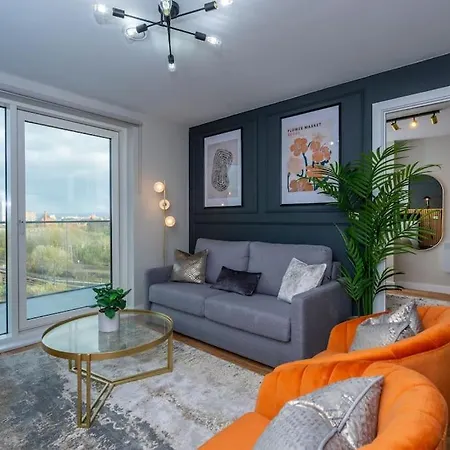 Modern Waterfront Living City'S Hotspots Nearby Manchester Exterior foto